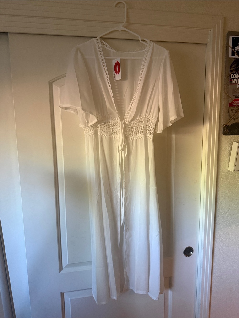 Rouge! White Lace-Trim Sheer Robe Cover-Up